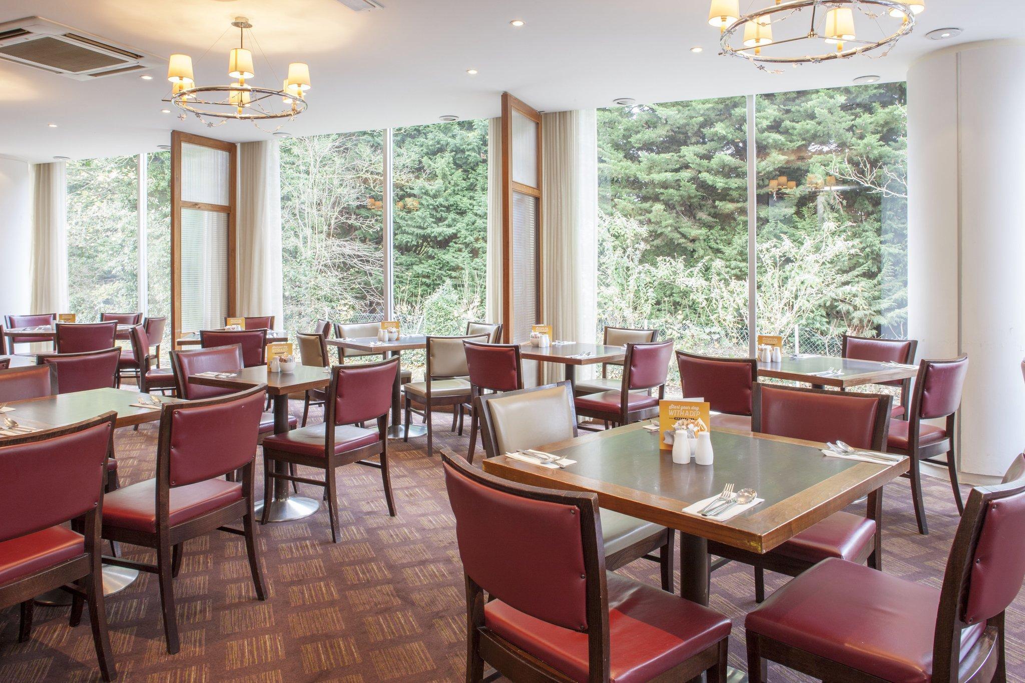 Holiday Inn London-Shepperton By Ihg Exteriör bild