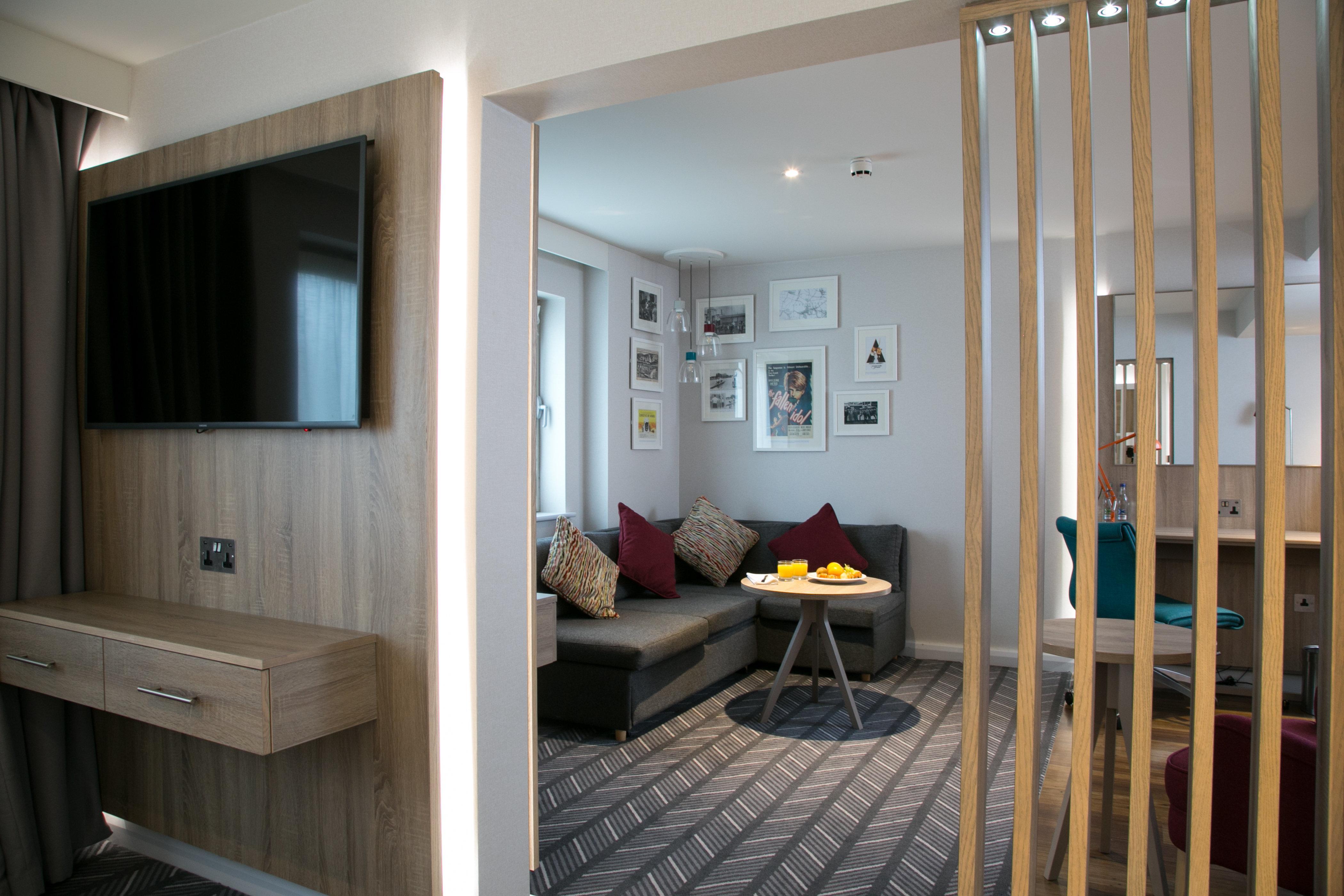 Holiday Inn London-Shepperton By Ihg Exteriör bild