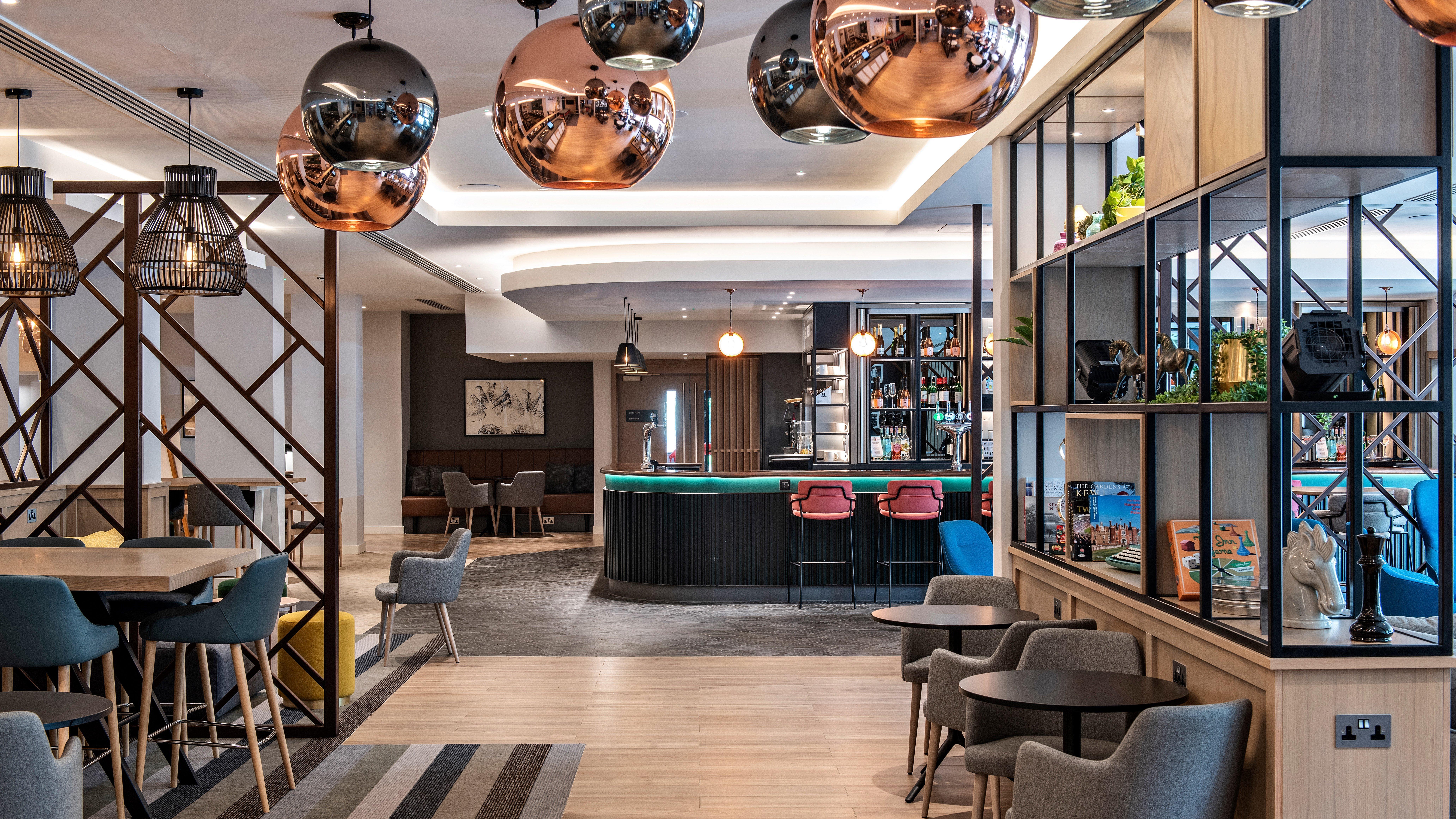 Holiday Inn London-Shepperton By Ihg Exteriör bild