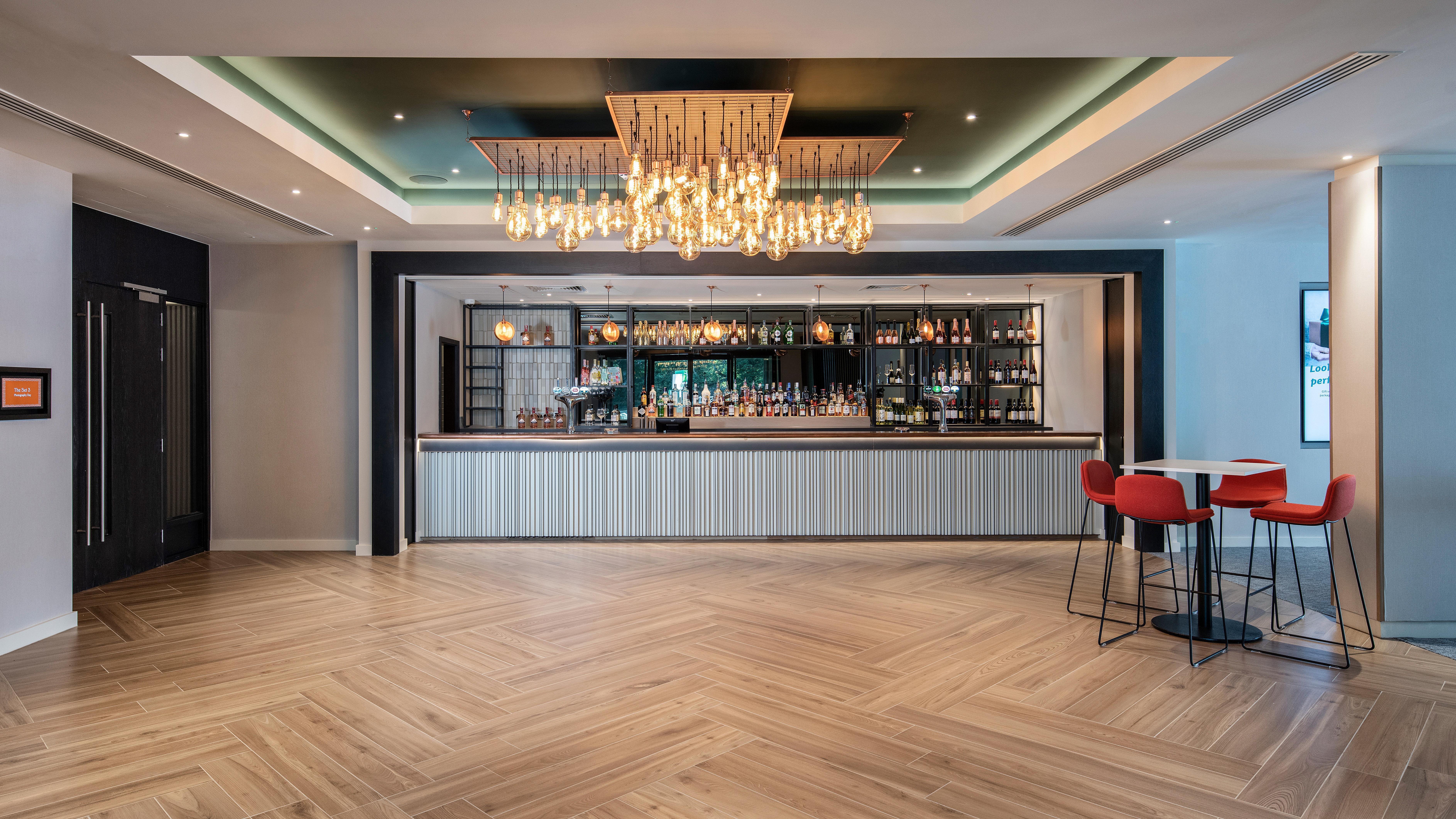 Holiday Inn London-Shepperton By Ihg Exteriör bild